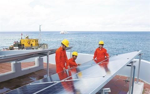 Truong Sa s’éclaire aux énergies renouvelables