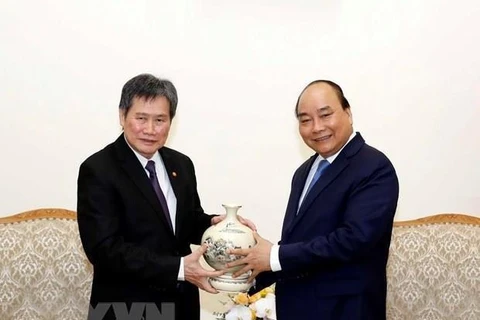 Le Premier minister Nguyen Xuan Phuc reçoit le secrétaire général de l'ASEAN