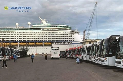 Saigontourist accueille 3.000 croisiéristes du Voyager of the Seas