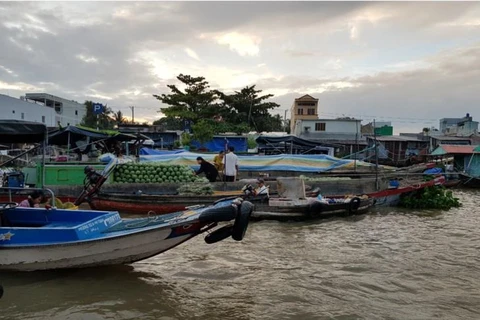 Le marché flottant de Cai Rang, la principale attraction de Cân Tho