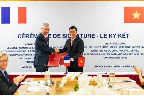 Le Vietnam et la France coopèrent pour développer le CFVG