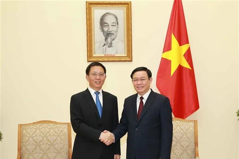 Le vice-PM Vuong Dinh Hue reçoit un dirigeant de la province chinoise du Yunnan