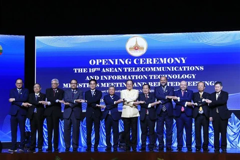L’ASEAN discute de la connectivité intelligente pour la transformation numérique 