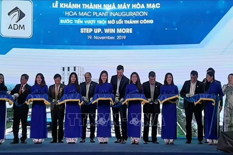 Ha Nam : inauguration de l'usine de production d'aliments pour animaux 