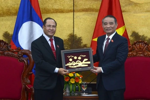 Visite d'une délégation de l'Assemblée nationale du Laos à Da Nang