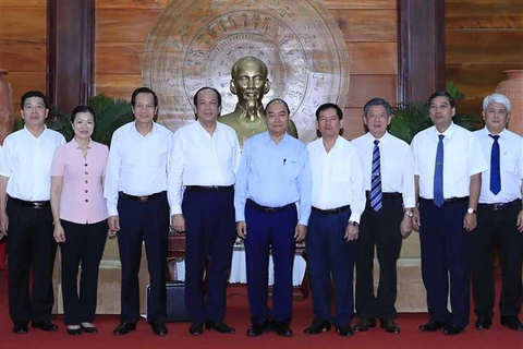 Le Premier ministre en visite de travail à Tra Vinh