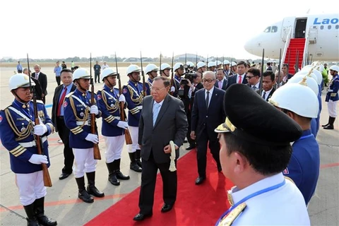 Le secrétaire général du PPRL et président du Laos entame une visite d'Etat au Cambodge