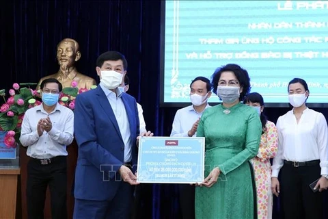 Les Vietnamiens résidant à l’étranger soutiennent la lutte anti-coronavirus