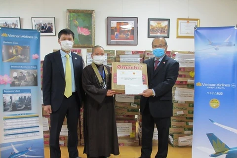 COVID-19 : L'ambassade du Vietnam au Japon soutient les citoyens vietnamiens touchés 