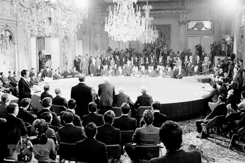 La diplomatie du Vietnam contribue à la victoire historique du printemps 1975 