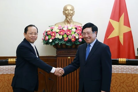 Le vice-Premier ministre Pham Binh Minh reçoit le nouvel ambassadeur du Cambodge