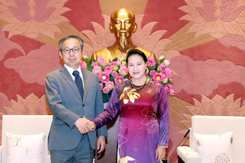 La présidente Nguyen Thi Kim Ngan reçoit l'ambassadeur du Japon