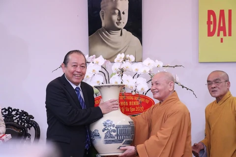 La fête Vu Lan: vœux à l’Église bouddhique du Vietnam