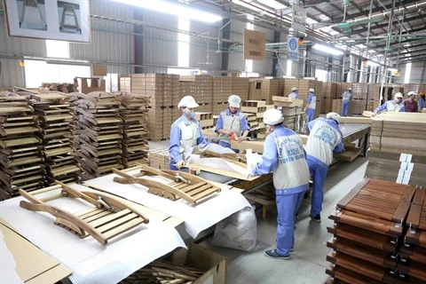 Les exportations de bois et de meubles retrouvent des couleurs