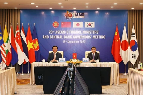 L’ASEAN+3 discute des solutions pour stimuler la croissance économique