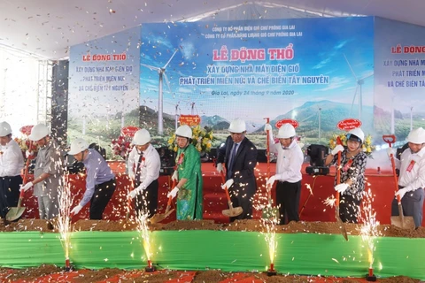 Deux nouveaux parcs éoliens mis en chantier à Gia Lai