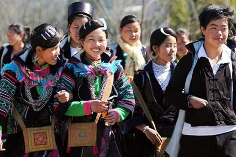 Comment s’habillent les Mông de Sapa?