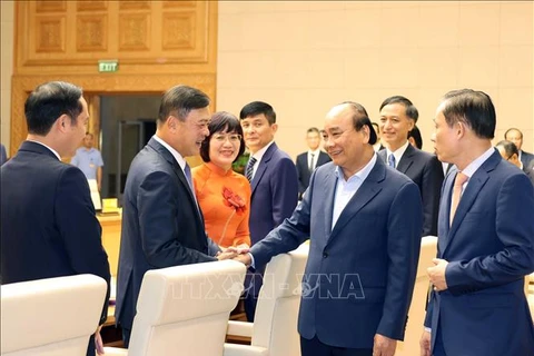 Le PM Nguyen Xuan Phuc recontre les ambassadeurs vietnamiens à l'étranger