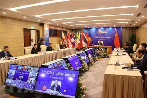 ASEAN 2020: le PM thaïlandais appelle l'ASEAN et la Chine à coopérer dans la lutte contre la pauvreté 