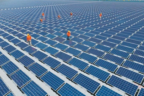 Les projets d'énergie renouvelable attirent les investisseurs étrangers