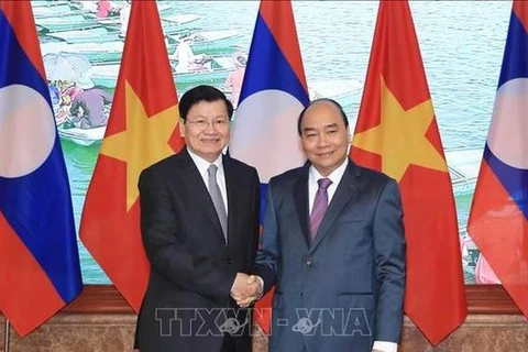 Le PM lao au Vietnam pour la 43e session du Comité intergouvernemental 