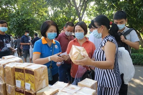 Hô Chi Minh-Ville : une foire à 0 dông pour les patients 