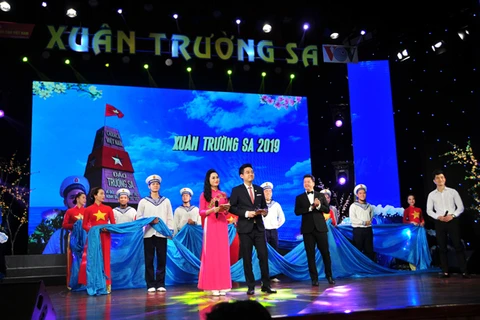 Le programme «Printemps sur l’archipel de Truong Sa» à l’Opéra de Hanoi