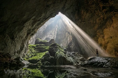 Découvrez deux des trois plus grandes grottes du monde à Quang Binh