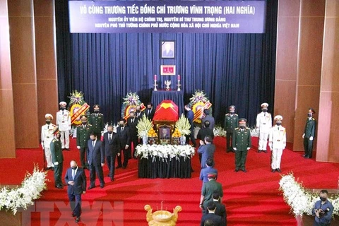 La cérémonie funéraire de Truong Vinh Trong