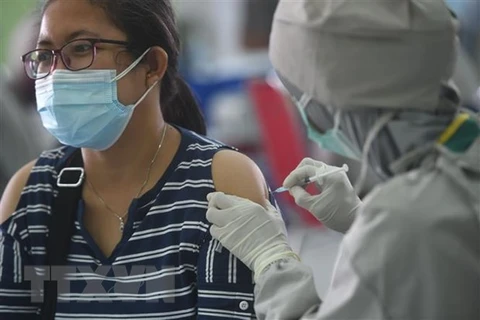 COVID-19 : Plus de cinq millions d'Indonésiens sont vaccinés