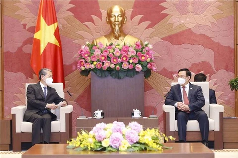 Le président de l’Assemblée nationale reçoit l’ambassadeur de Chine