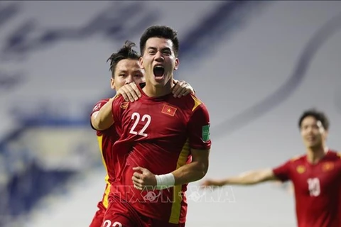 Football : le Vietnam bat la Malaisie 2-1
