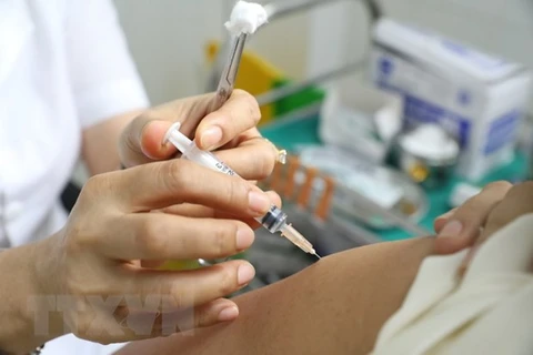 Faire vacciner le personnel des ONG étrangères au Vietnam