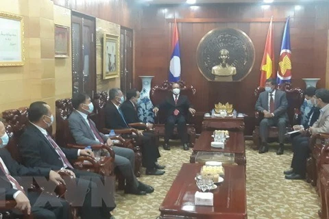 Le gouverneur de Luang Prabang salue les liens accrus avec le Vietnam 