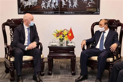 Le chef de l’État vietnamien reçoit le président de la FIFA à New York