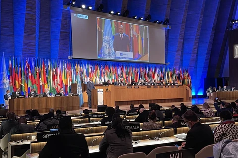 Le Président de la 41e session de l’UNESCO "satisfait" des accords mondiaux sur l'IA