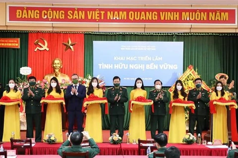 Ouverture de l'exposition sur les relations Vietnam-Russie à Hanoï