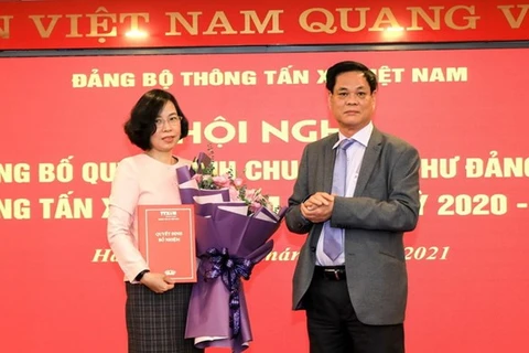 Mme Vu Viet Trang nommée secrétaire du Comité du Parti de la VNA