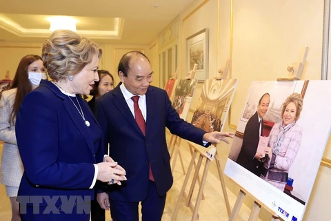 Une exposition photo sur le Partenariat stratégique Russie-Vietnam