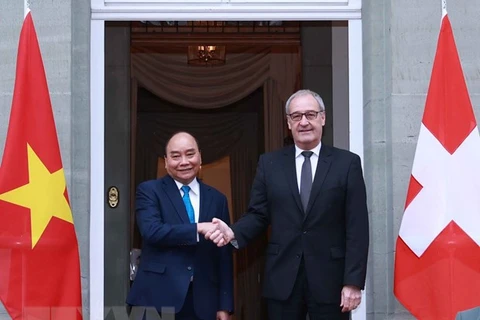 La tournée du président Nguyên Xuân Phuc en Suisse et en Russie a été couronnée de succès