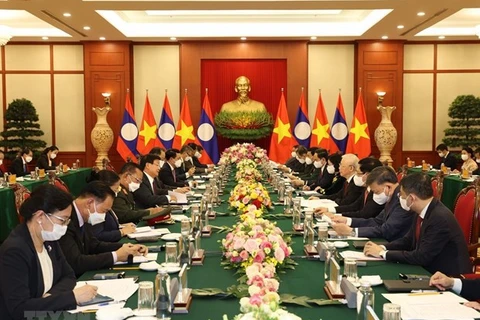Continuer à cultiver les relations spéciales Vietnam-Laos