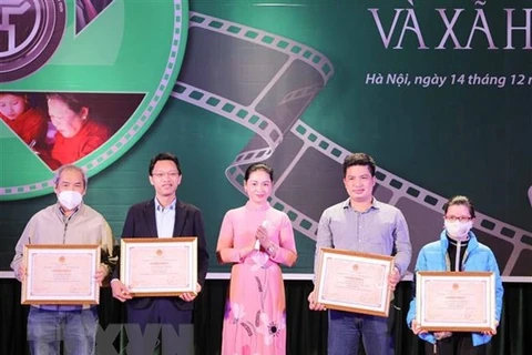Des journalistes de la VNA lauréats d’un concours photo sur la femme
