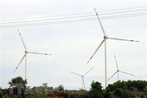  Des entreprises vietnamiennes et allemandes coopèrent dans le développement de l’énergie éolienne 