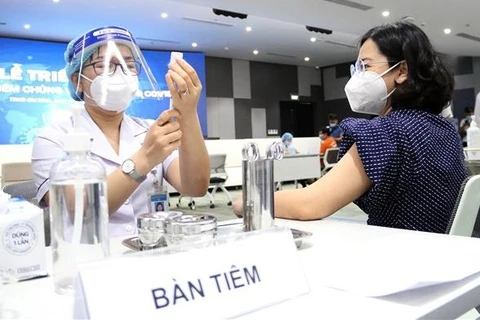 COVID-19: Ho Chi Minh-Ville va poursuivre la vaccination pendant les vacances du Têt