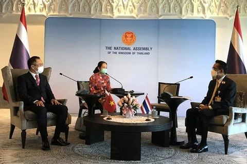 La Thaïlande apprécie hautement la coopération avec l'Assemblée nationale du Vietnam