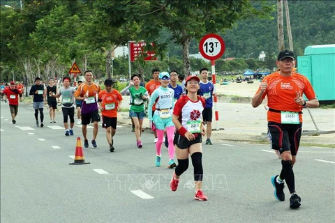 Plus de 5.000 personnes participent au Marathon international Da Nang 2022