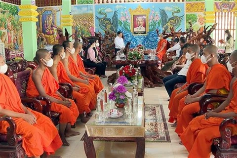 Voeux aux Khmers à Bac Lieu et Soc Trang à l’occasion de la fête Chol Chnam Thmay