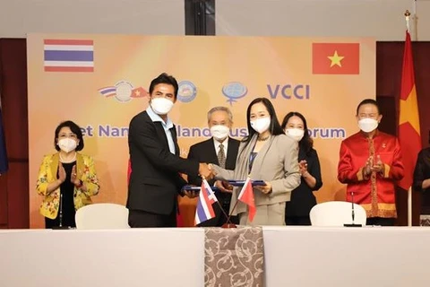 En Thaïlande, la vice-présidente Vo Thi Anh Xuân exhorte à mieux connecter les entreprises