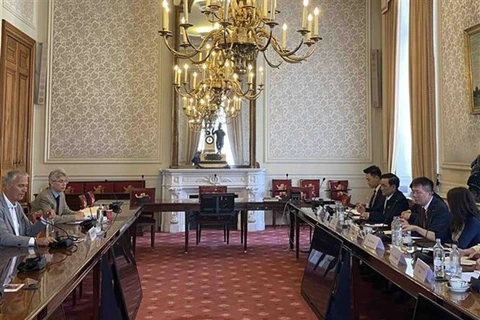 Renforcement de la coopération entre les groupes parlementaires d'amitié Vietnam-Belgique