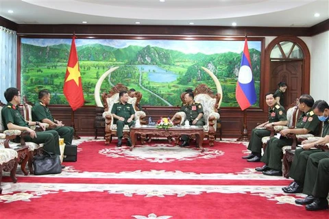 Le Vietnam et le Laos boostent leur coopération dans le domaine de la défense